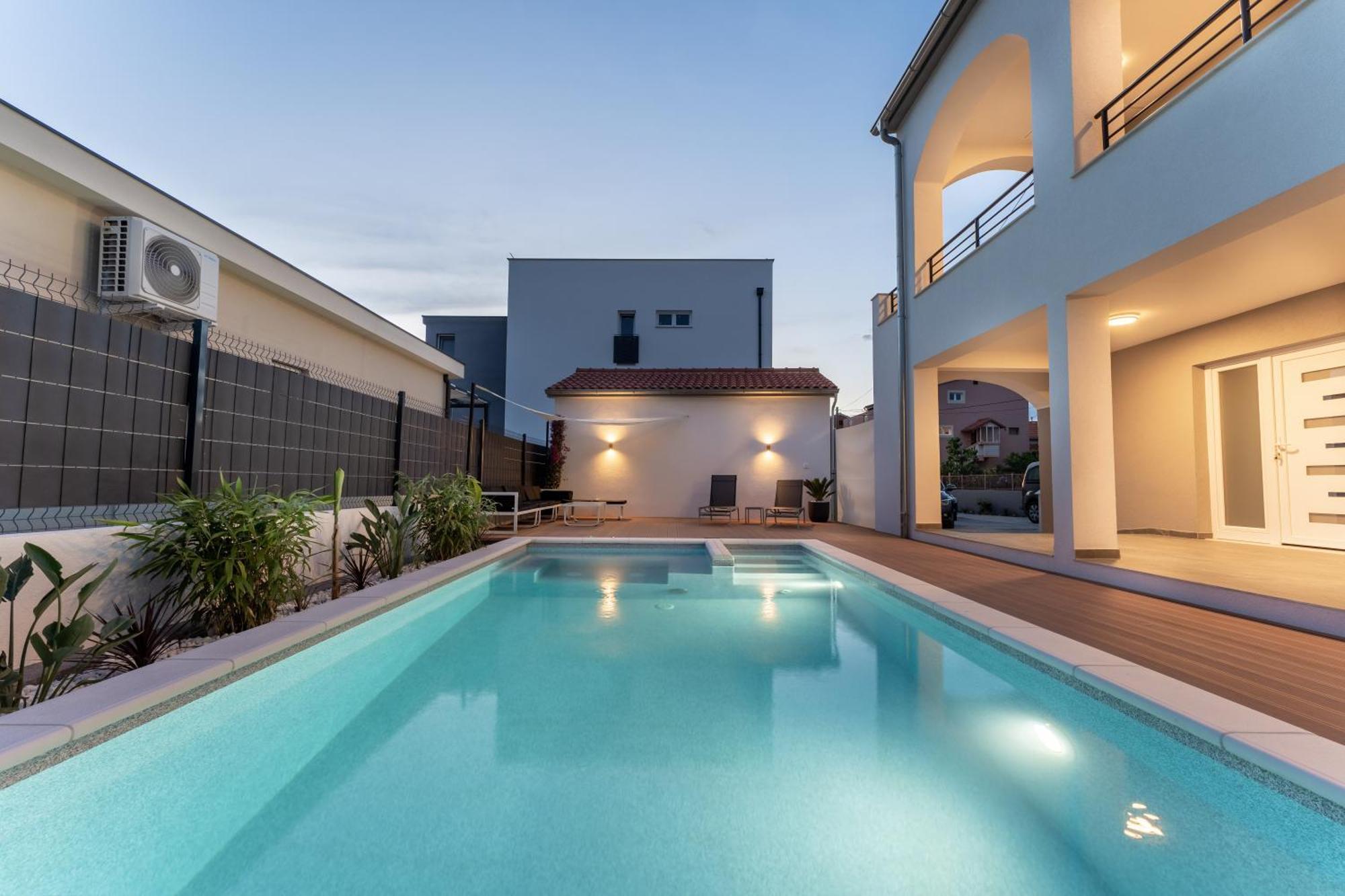 Bernie Apartments With A Pool Zadar Exterior foto