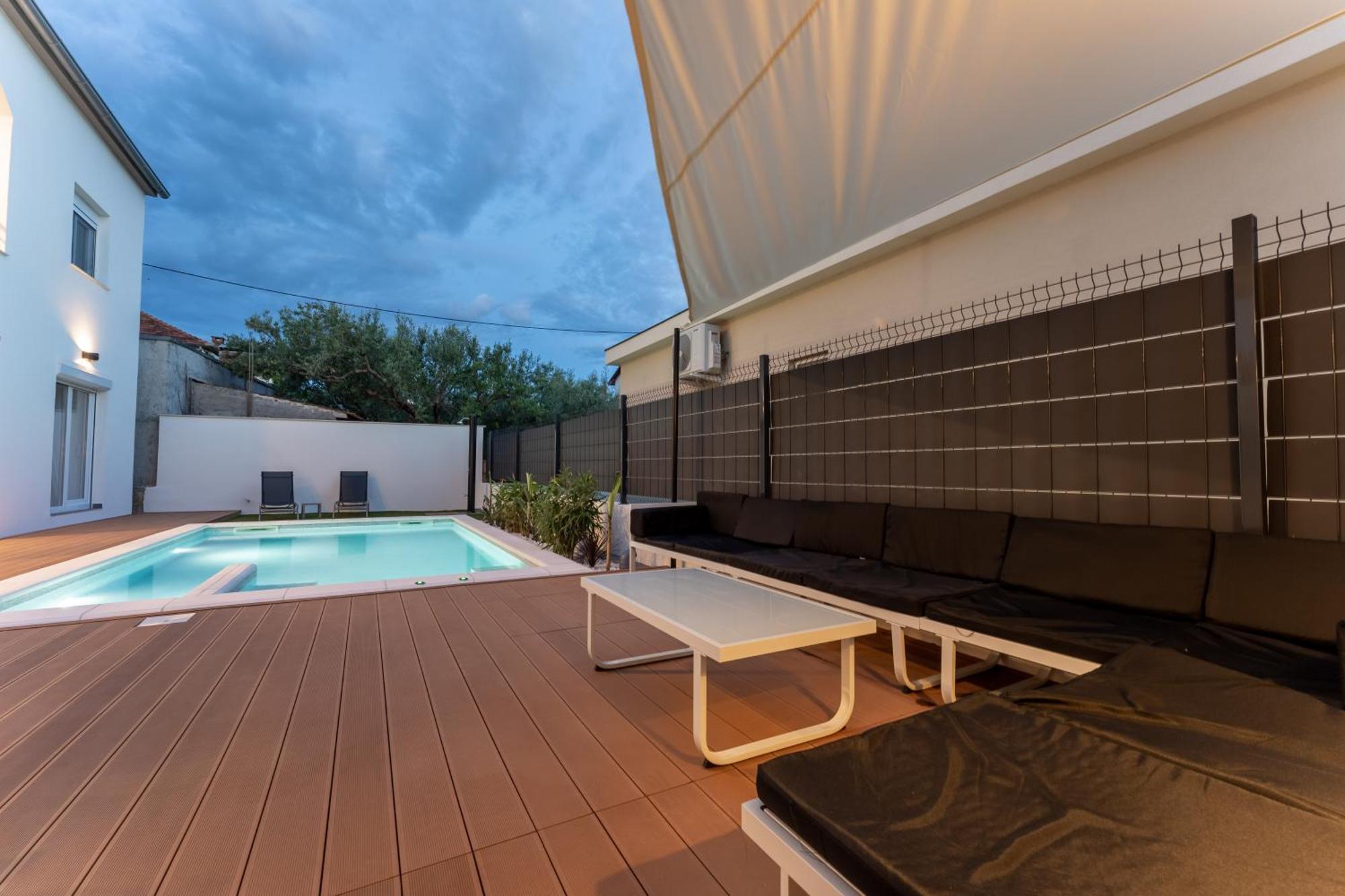 Bernie Apartments With A Pool Zadar Exterior foto